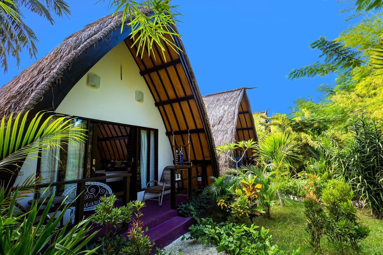 Diversia Diving Club & Bungalows กีลีตราวางัน ภายนอก รูปภาพ