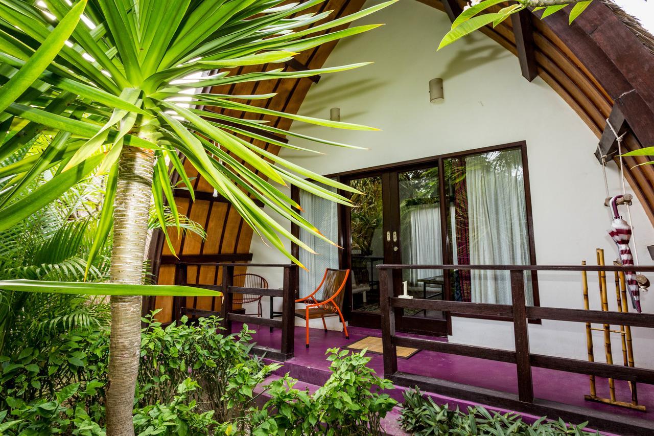 Diversia Diving Club & Bungalows กีลีตราวางัน ภายนอก รูปภาพ